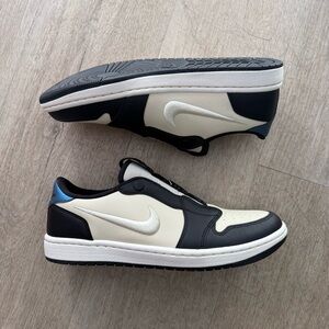 Nike Wmns Air Jordan 1 Slip ‘Fossil’ AV3918-201 Size 11.5 women’s New